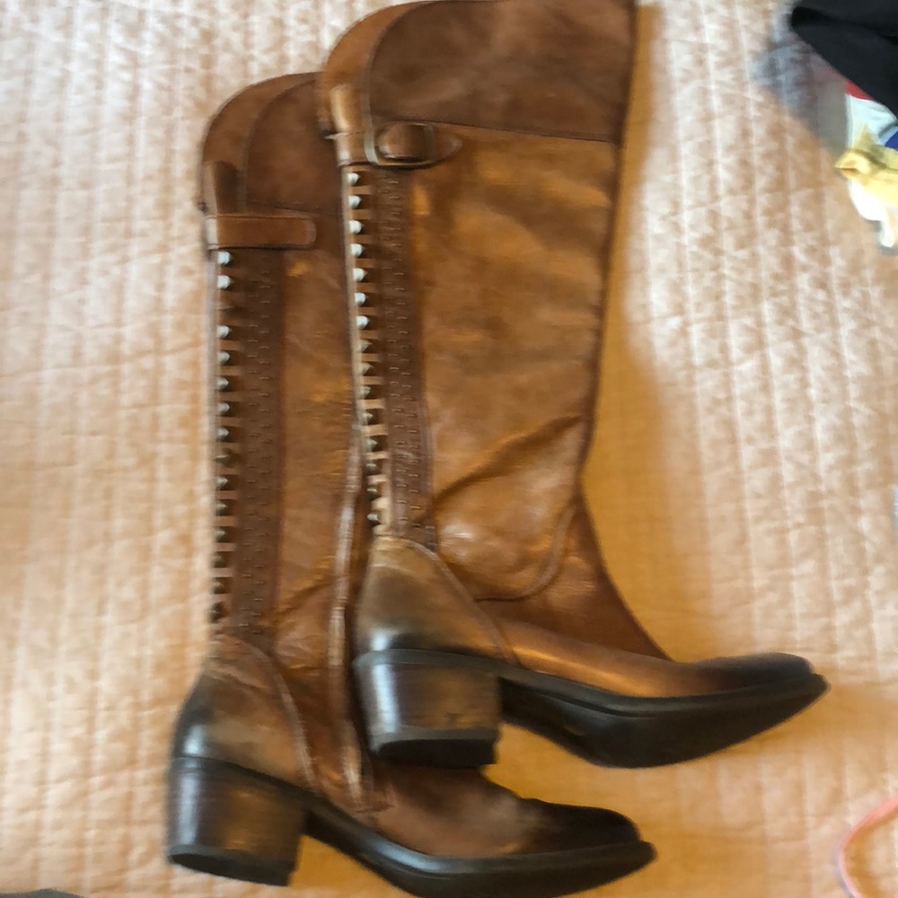 Knee high Vince Camuto boots